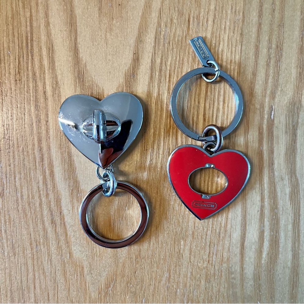 Coach 2-in-1 heart Turnlock keychain and bag charm